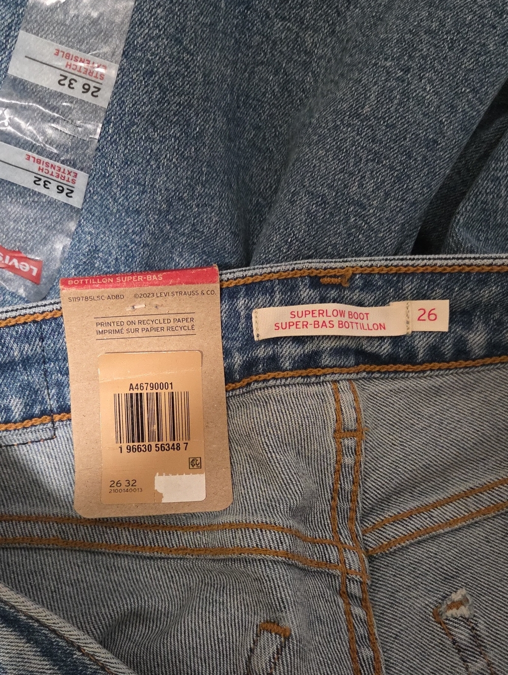 NWT Levi's Superlow Boot Jeans Light Wash Low Rise Bootcut Denim Cotton Blend - Picture 7 of 9